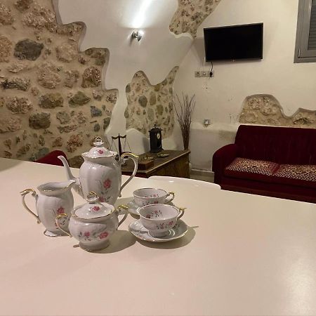 Καμάρα Χωριό Φοινίκι , Kamara Finiki Village Moláoi Buitenkant foto